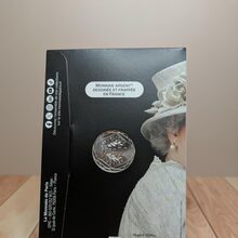 Queen Elizabeth ll Coin alternate view